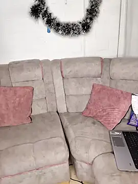 Juam22 online show from November 2025 10:56:01 PM