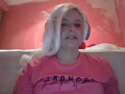 qvncrazy online show from January 2025 10:35:02 AM