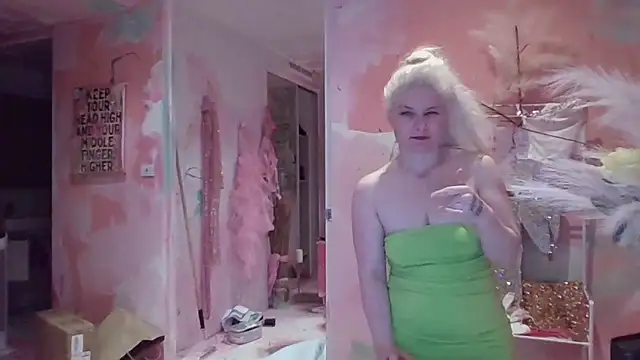 qvncrazy online show from October 2025 01:40:02 PM