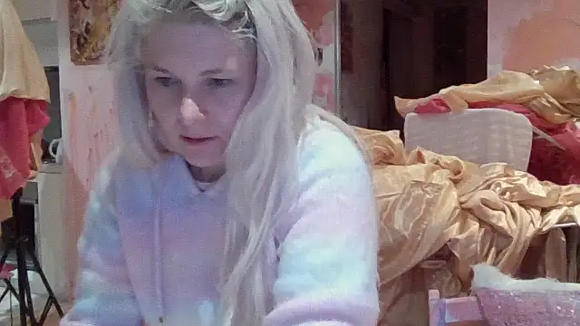 qvncrazy online show from October 2025 09:13:02 AM