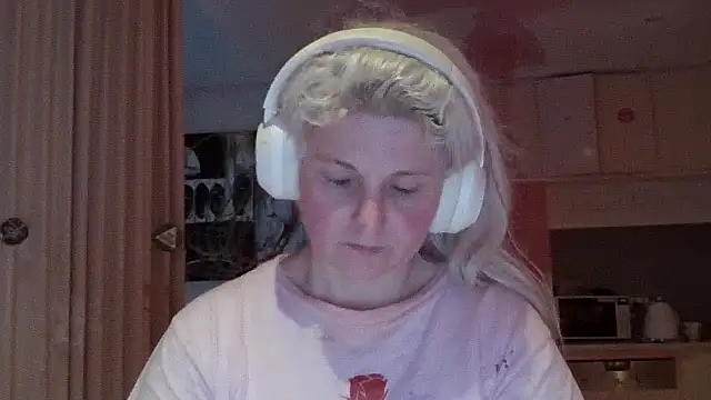 qvncrazy online show from October 2025 08:16:02 AM