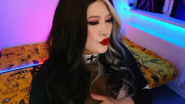 wickedxqueen online show from May 2026 09:12:02 PM