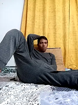 Snapshot of JohanyLatino chatting on March 2026 01:10:02 AM JohanyLatino online show from March 2026 01:10:02 AM