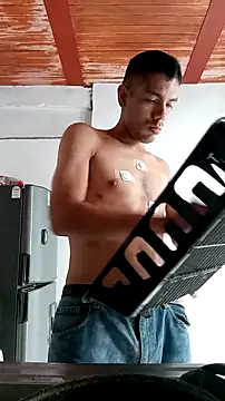 Snapshot of JohanyLatino chatting on March 2026 02:50:01 PM JohanyLatino online show from March 2026 02:50:01 PM