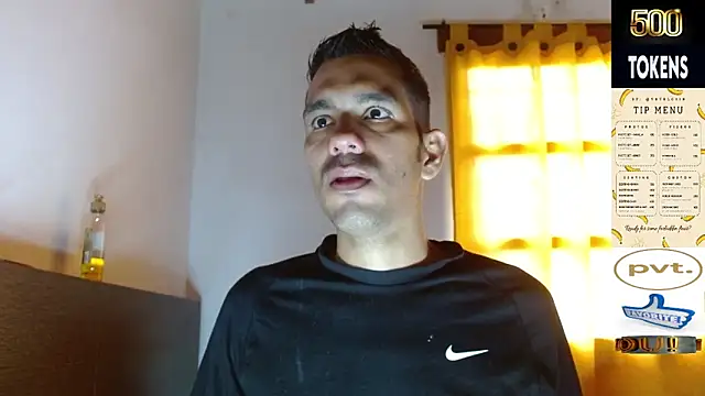 Snapshot of JohanyLatino chatting on April 2026 07:21:02 PM JohanyLatino online show from April 2026 07:21:02 PM