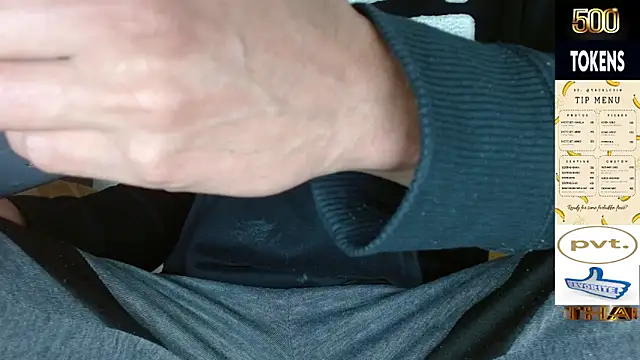 JohanyLatino online show from June 2026 11:00:01 PM