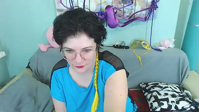 EverlyRays online show from December 2024 07:37:01 AM