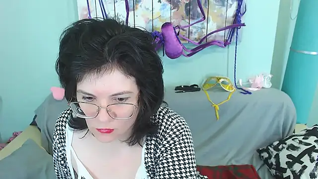 EverlyRays online show from December 2024 08:47:02 PM