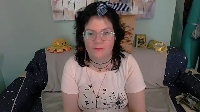 EverlyRays online show from October 2025 07:58:02 PM