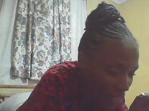 Snapshot of Smillie_prety chatting on June 2026 07:02:02 PM Smillie prety online show from June 2026 07:02:02 PM