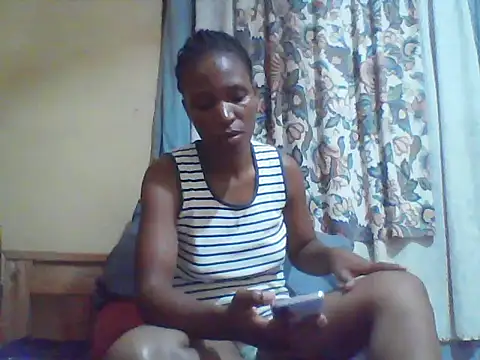 Snapshot of Smillie_prety chatting on July 2026 05:28:01 PM Smillie prety online show from July 2026 05:28:01 PM