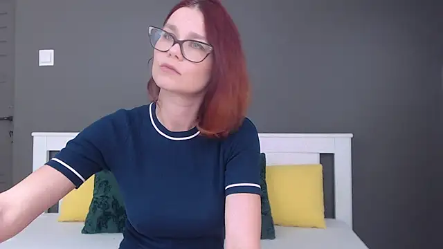 AugustStormS online show from October 2025 02:25:02 AM