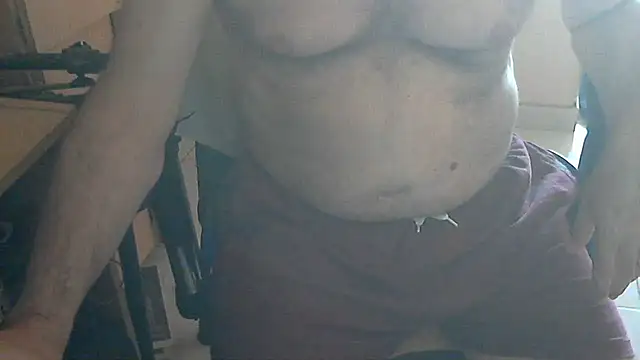 Snapshot of angelgarcia269 chatting on February 2025 06:35:02 PM angelgarcia269 online show from February 2025 06:35:02 PM