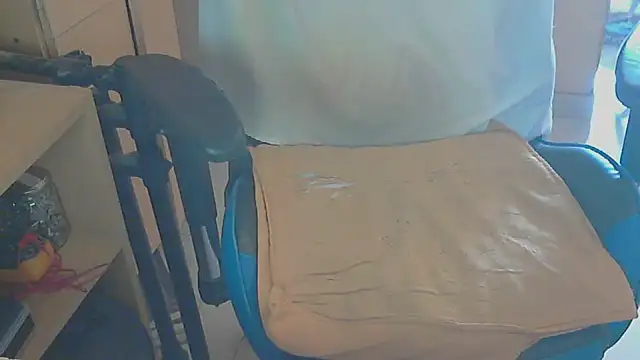 Snapshot of angelgarcia269 chatting on February 2025 03:01:02 PM angelgarcia269 online show from February 2025 03:01:02 PM