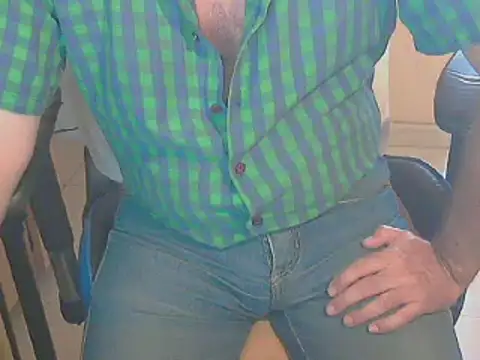 Snapshot of angelgarcia269 chatting on March 2025 02:48:01 PM angelgarcia269 online show from March 2025 02:48:01 PM