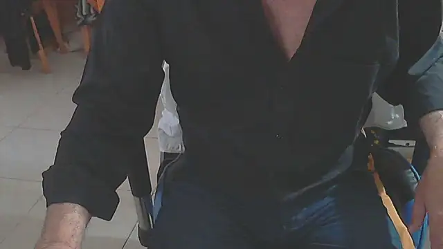 Snapshot of angelgarcia269 chatting on October 2025 12:01:02 PM angelgarcia269 online show from October 2025 12:01:02 PM