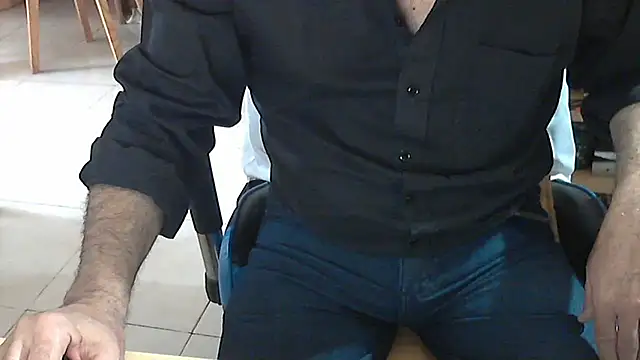 Snapshot of angelgarcia269 chatting on October 2025 12:45:02 PM angelgarcia269 online show from October 2025 12:45:02 PM