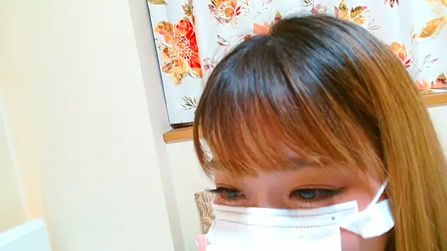 Snapshot of liliyRiSAcha-n chatting on December 2024 08:56:01 AM liliyRiSAcha-n online show from December 2024 08:56:01 AM