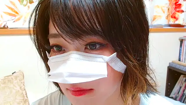 Snapshot of liliyRiSAcha-n chatting on September 2025 08:03:02 AM liliyRiSAcha-n online show from September 2025 08:03:02 AM