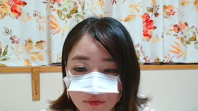 Snapshot of liliyRiSAcha-n chatting on November 2025 07:31:01 AM liliyRiSAcha-n online show from November 2025 07:31:01 AM