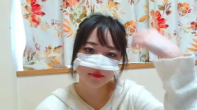 Snapshot of liliyRiSAcha-n chatting on March 2026 06:29:01 AM liliyRiSAcha-n online show from March 2026 06:29:01 AM