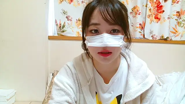 Snapshot of liliyRiSAcha-n chatting on March 2026 07:52:02 AM liliyRiSAcha-n online show from March 2026 07:52:02 AM