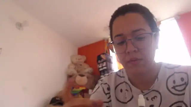 lady hot2xx online show from October 2025 04:06:02 PM