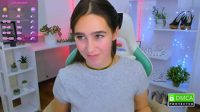  Eliizabeth  online show from January 2026 10:37:02 PM