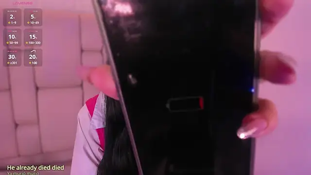 Snapshot of emma_woods_ chatting on December 2024 06:30:02 PM emma woods  online show from December 2024 06:30:02 PM