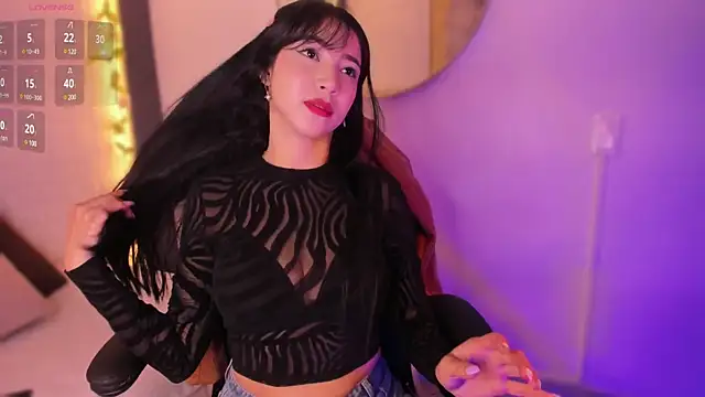 Snapshot of emma_woods_ chatting on December 2024 12:34:02 PM emma woods  online show from December 2024 12:34:02 PM