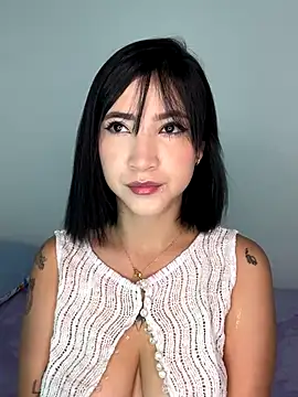 Snapshot of emma_woods_ chatting on October 2025 10:39:02 AM emma woods  online show from October 2025 10:39:02 AM