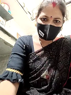 Snapshot of Riyaa-Devi chatting on October 2025 05:46:02 PM Riyaa-Devi online show from October 2025 05:46:02 PM