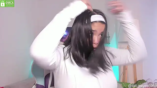 Snapshot of tati_reyess chatting on September 2025 01:48:02 PM tati reyess online show from September 2025 01:48:02 PM