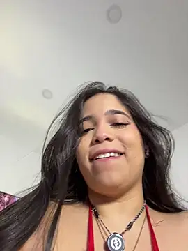 Snapshot of tati_reyess chatting on November 2025 11:40:02 AM tati reyess online show from November 2025 11:40:02 AM