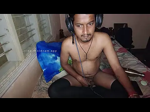 Snapshot of Sexypavi09 chatting on October 2025 07:25:02 PM Sexypavi09 online show from October 2025 07:25:02 PM