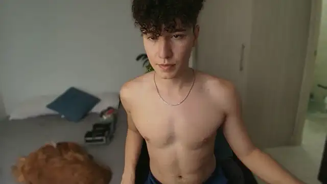 adrian morelly online show from October 2025 06:50:02 PM