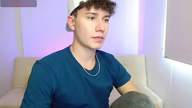 adrian morelly online show from December 2025 07:53:02 PM