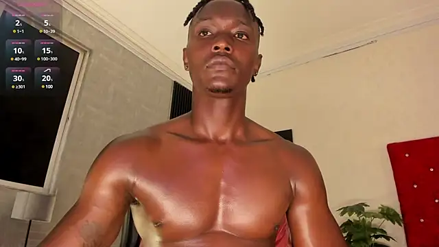 Snapshot of DannSmmith chatting on February 2025 01:01:01 PM DannSmmith online show from February 2025 01:01:01 PM