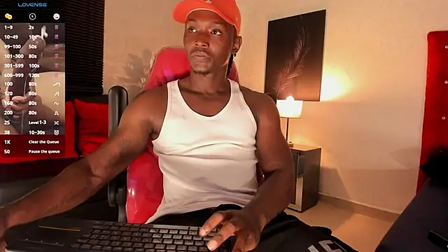 Snapshot of DannSmmith chatting on March 2025 12:44:02 PM DannSmmith online show from March 2025 12:44:02 PM