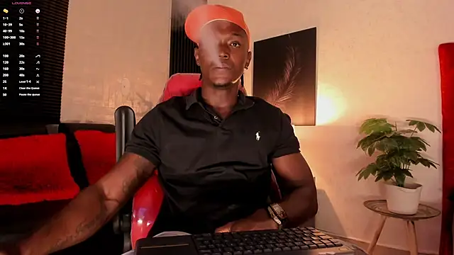 Snapshot of DannSmmith chatting on March 2025 10:11:01 AM DannSmmith online show from March 2025 10:11:01 AM