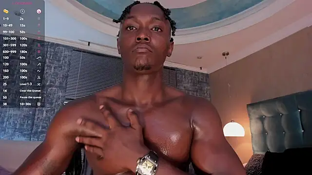 Snapshot of DannSmmith chatting on September 2025 04:18:02 AM DannSmmith online show from September 2025 04:18:02 AM