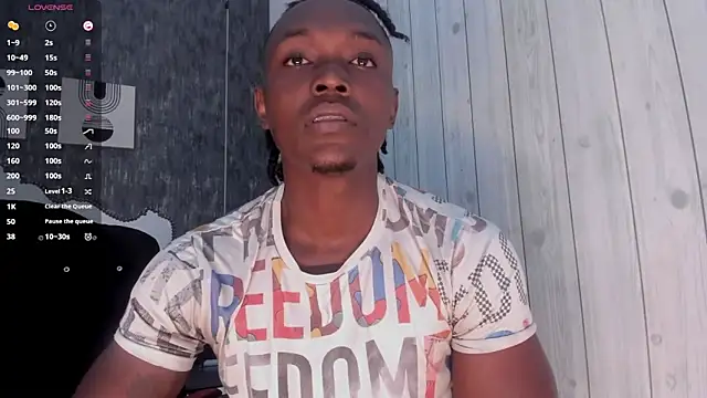 Snapshot of DannSmmith chatting on November 2025 12:38:02 PM DannSmmith online show from November 2025 12:38:02 PM