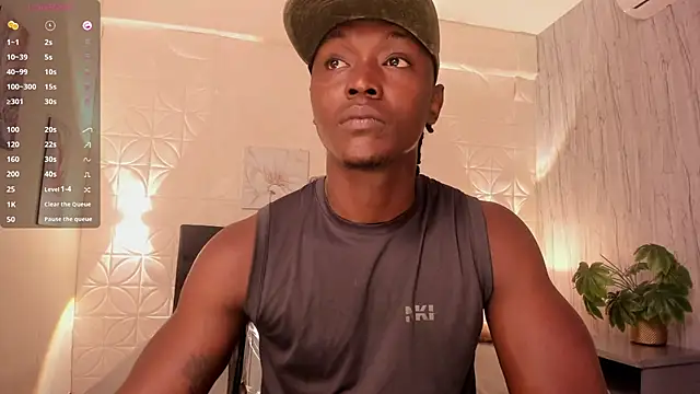 Snapshot of DannSmmith chatting on November 2025 11:29:01 AM DannSmmith online show from November 2025 11:29:01 AM