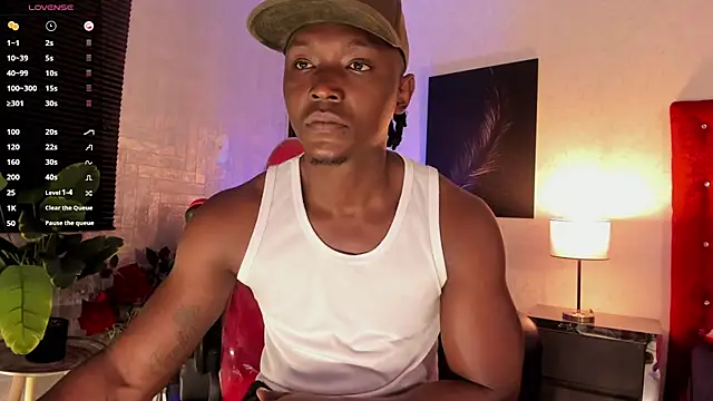 Snapshot of DannSmmith chatting on November 2025 09:20:01 AM DannSmmith online show from November 2025 09:20:01 AM