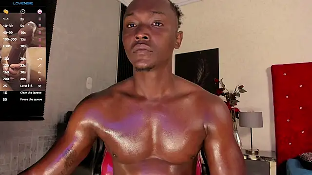 Snapshot of DannSmmith chatting on December 2025 10:42:01 AM DannSmmith online show from December 2025 10:42:01 AM