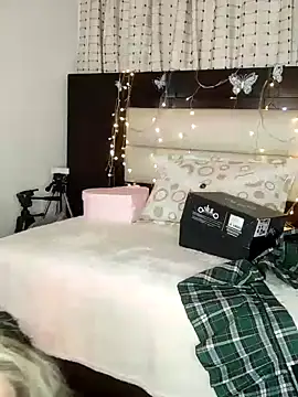 Snapshot of Natalia_Suarez chatting on January 2025 08:34:02 AM Natalia Suarez online show from January 2025 08:34:02 AM