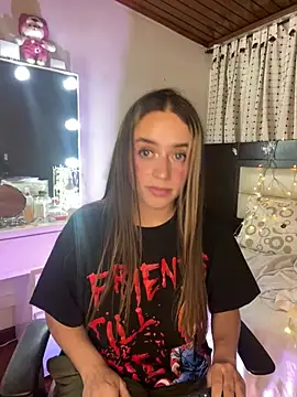 Snapshot of Natalia_Suarez chatting on February 2025 03:52:02 AM Natalia Suarez online show from February 2025 03:52:02 AM