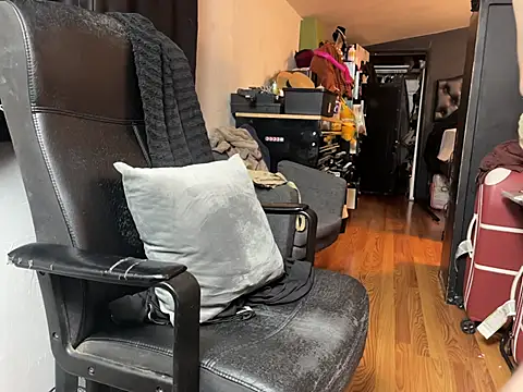 leanjamesdean online show from November 2025 04:04:01 AM