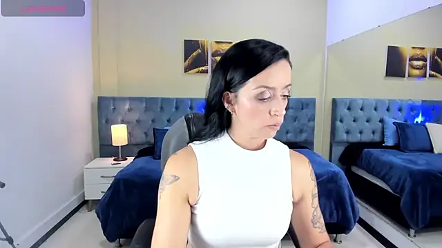 Kristen Garner online show from March 2025 08:00:01 PM