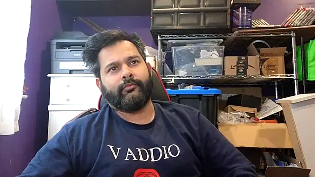 Sakhtlaundaz online show from November 2025 03:01:02 PM